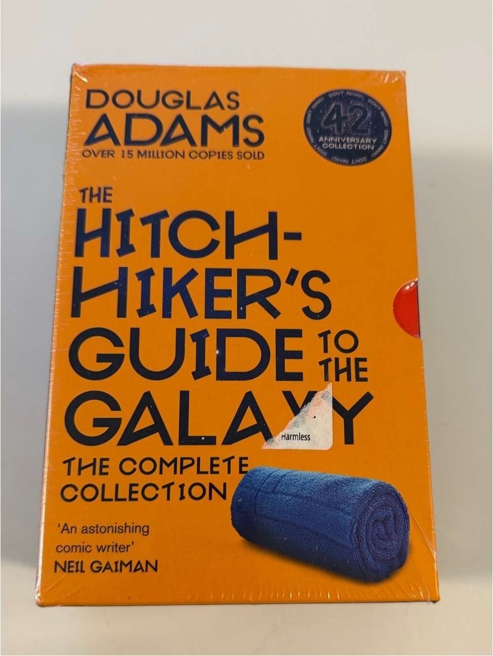 D Adams The Hitchhiker's Guide to the Galaxy  complete Collection NEW  sealed
